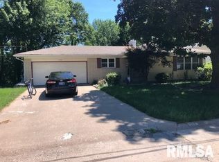 2108 3rd St #B, East Moline, IL