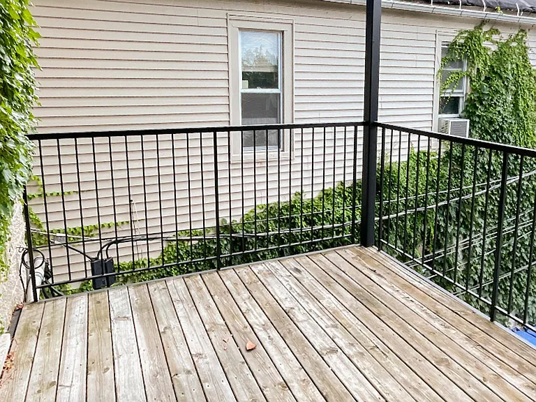 2732 N Wayne Ave — Photo 15