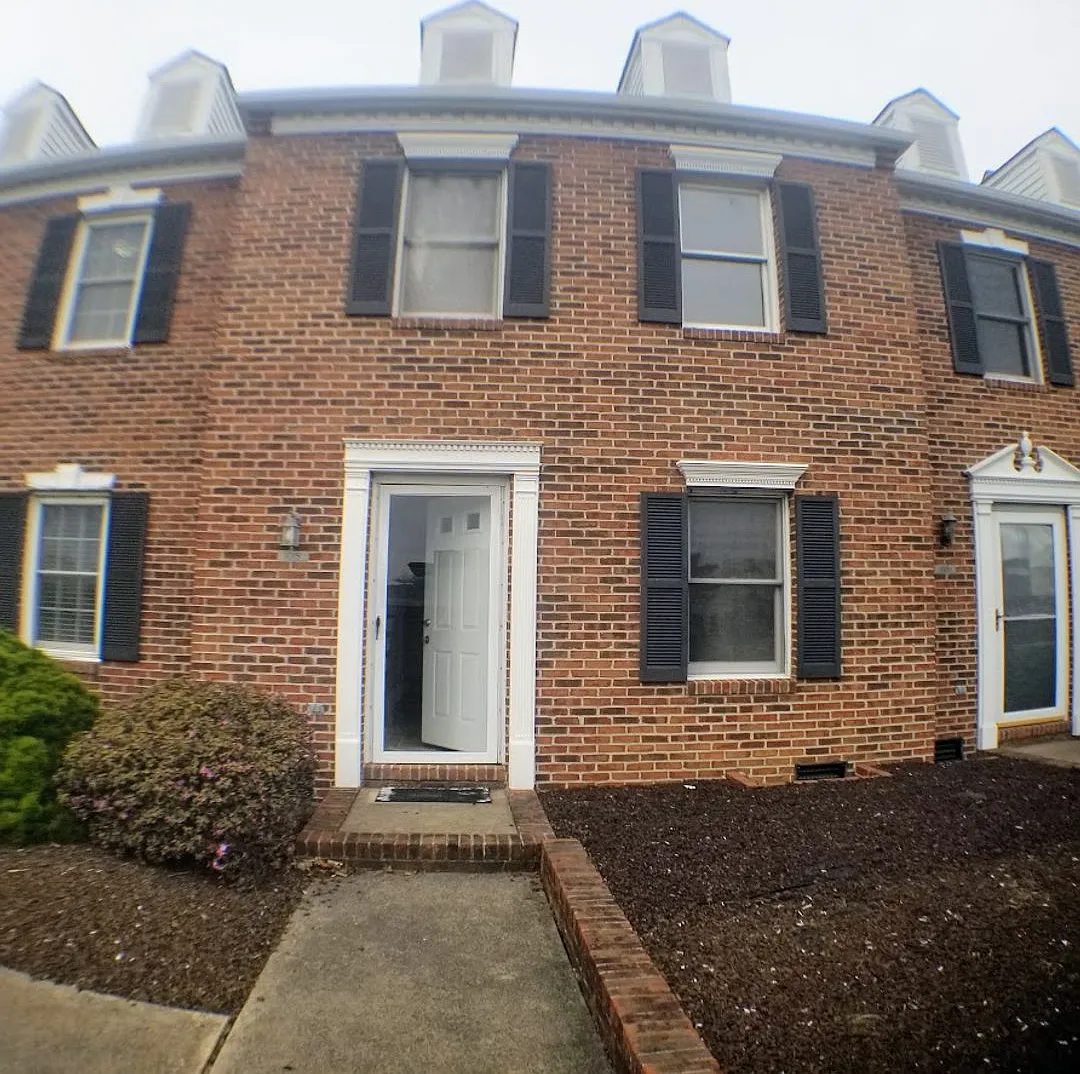 1018 Konnarock Rd, Kingsport, TN — Photo 1