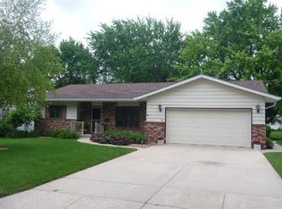 610 9th Ave SE, Waseca, MN 56093