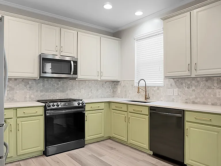 243 Oglethorpe Cir — Photo 17