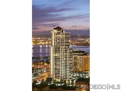744 W Harbor Dr Photo 1