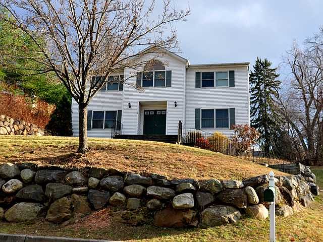 1st image of 5 Margaret Ct