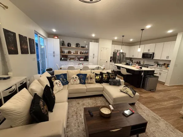 21084 E 62nd Ave, Aurora, CO 80019