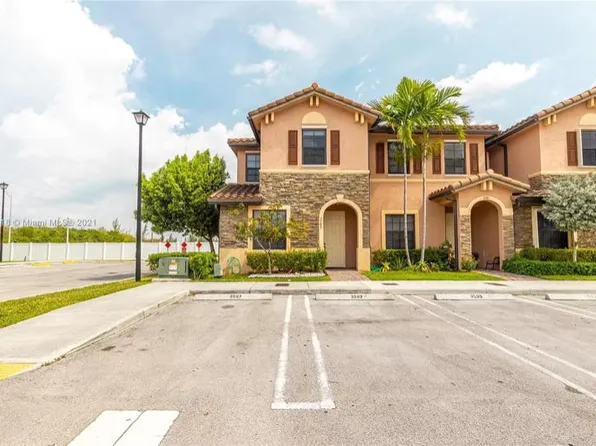 3587 W 89th Pl, Hialeah, FL 33018