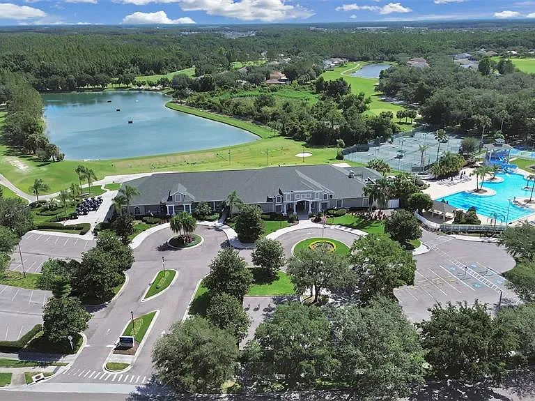 18126 Paradise Point Dr — Photo 30