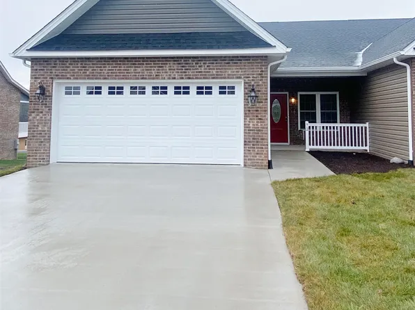 72 Fossil Dr, Stuarts Draft, VA 24477