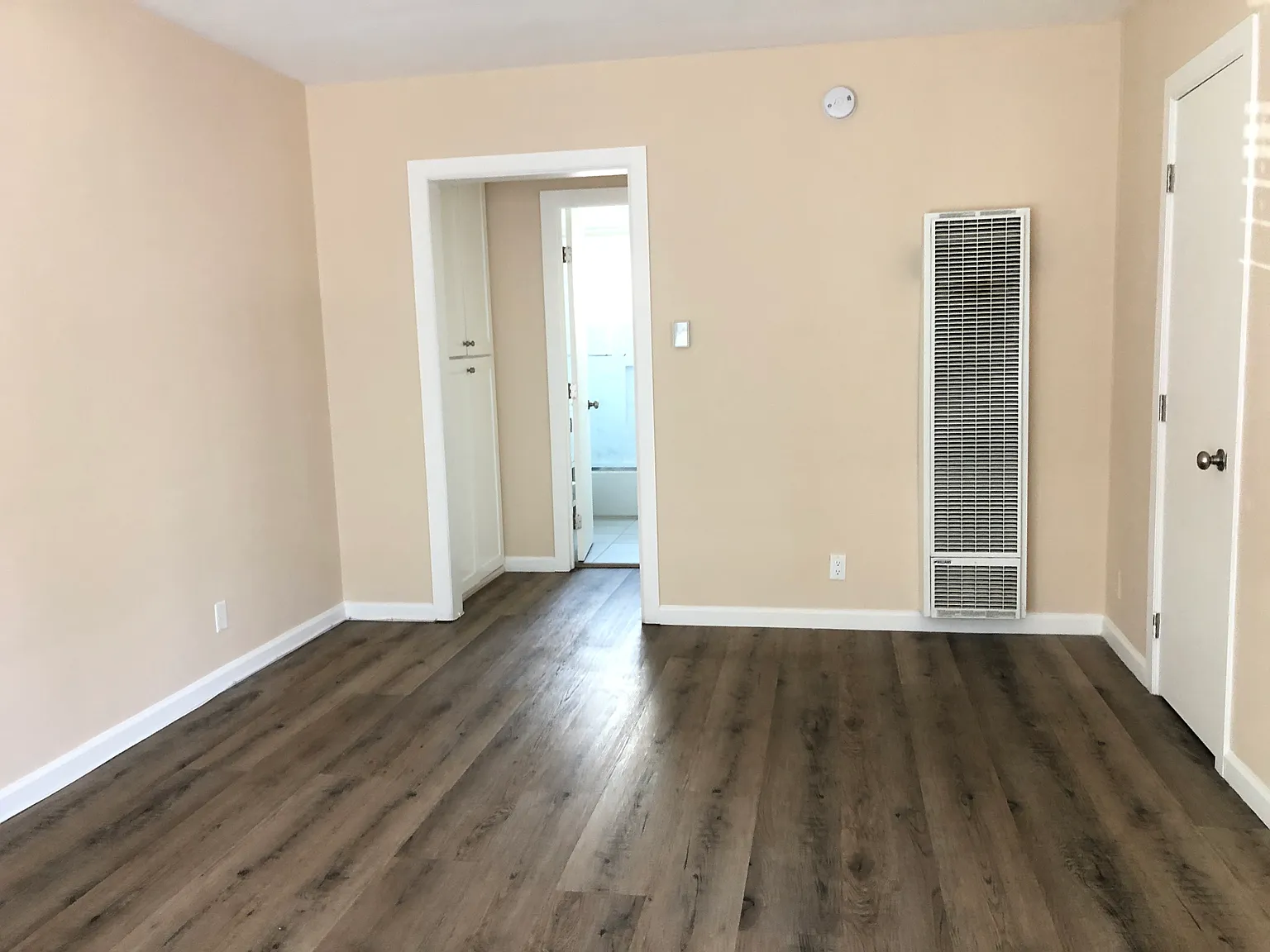 11 bed, 600 sqft, $1,850 — Photo 1