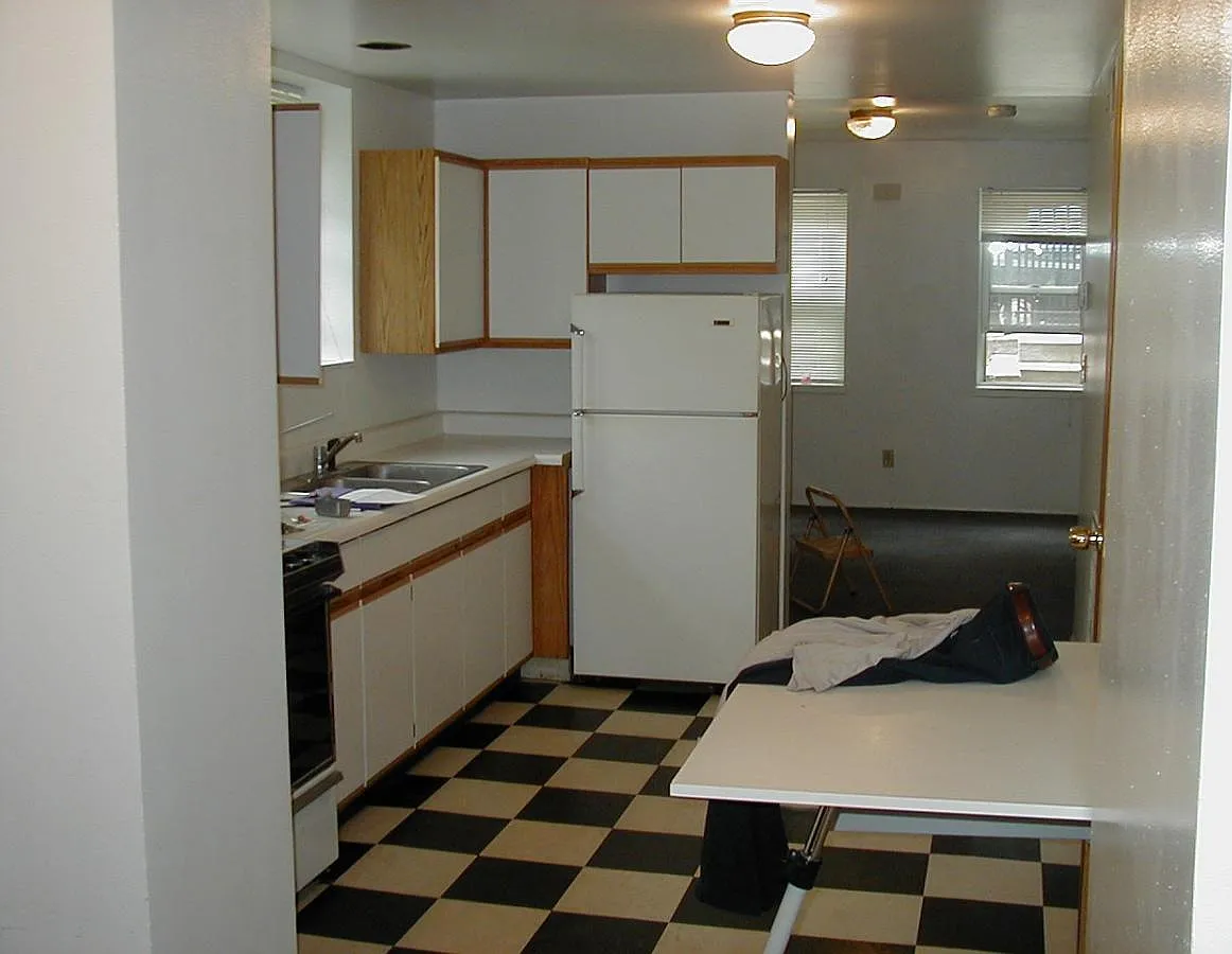 2 bed, 850 sqft, $1,750 — Photo 4