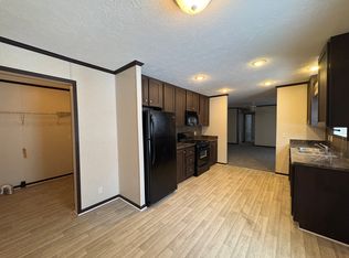 322 Basket Br, Oxford, MI 48371