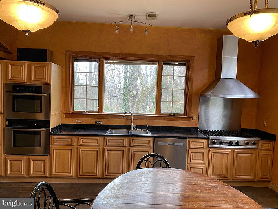 1st image of 2601 Cool Spring Rd