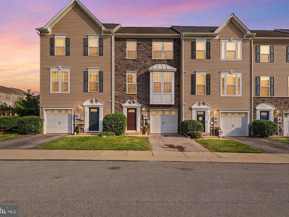 1st image of 1264 Rannoch Ln #128