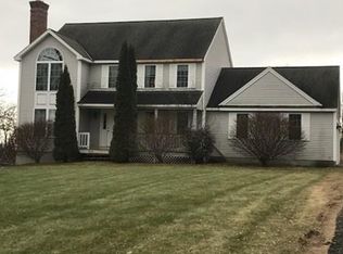 77 Redstone Hill Rd, Sterling, MA 01564