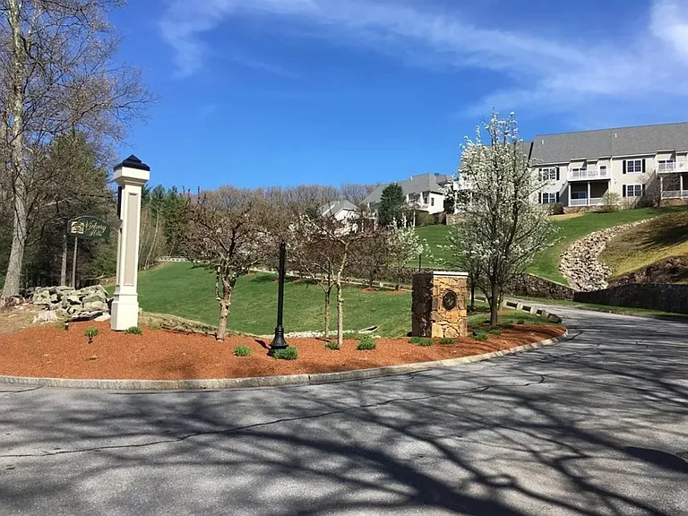 68 Charles Ct — Photo 29