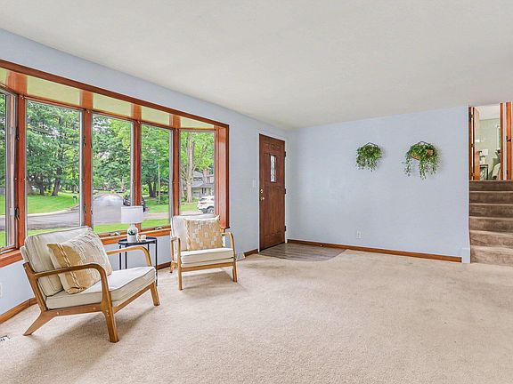 5th image of 4818 Kittery Dr NW