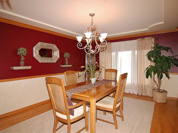 5th image of 22405 Aster Dr