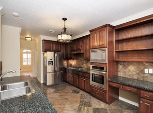 19 Bank Birch Pl, Spring, TX 77381