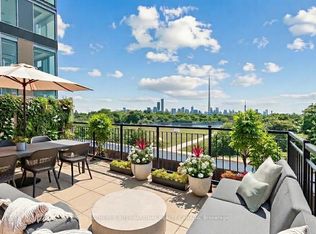288 Saint Clair Ave W #TOWNHOUSE 1, Toronto, ON M4V1S3
