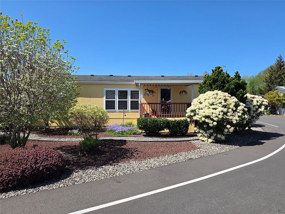 1st image of 14727 43rd Avenue NE #105