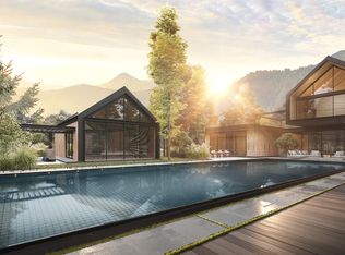 10895 Chalon Rd, Los Angeles, CA 90077