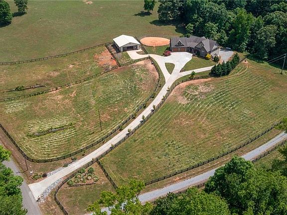 2nd image of 1050 Ricky West Rd