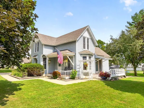 108 2nd St NE, Grand Meadow, MN 55936