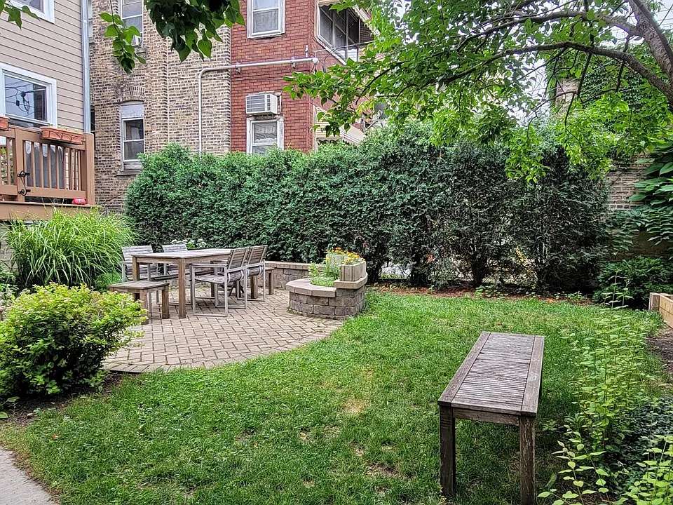 2626 N Mozart St #1