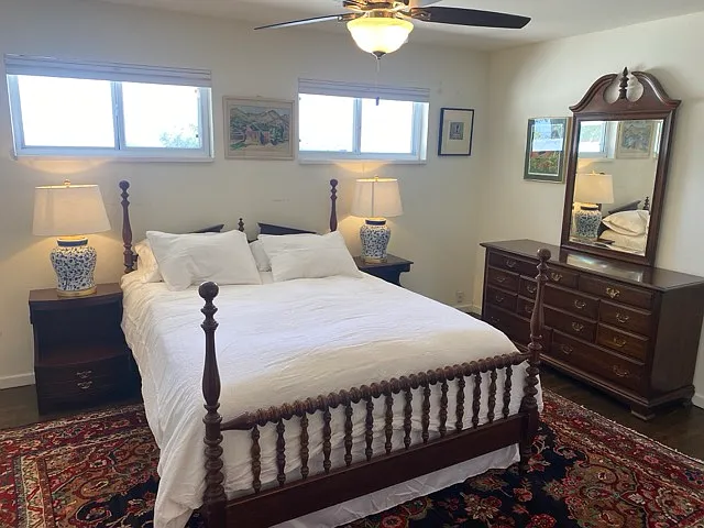 224 Hermosa Dr SE — Photo 117