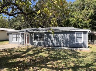 725 E Main St, Denison, TX 75021