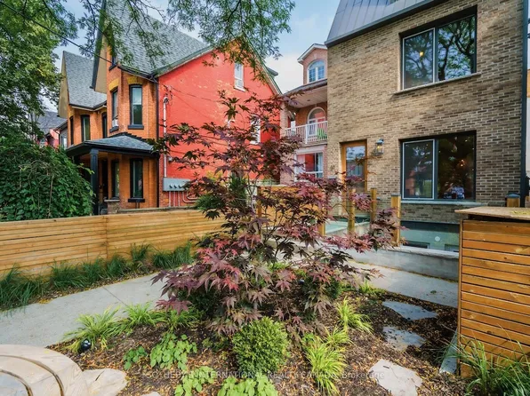 41 Northcote Ave, Toronto, ON M6J 3K2