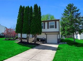 4246 Mistymeadow Ln, Hamburg, NY 14075