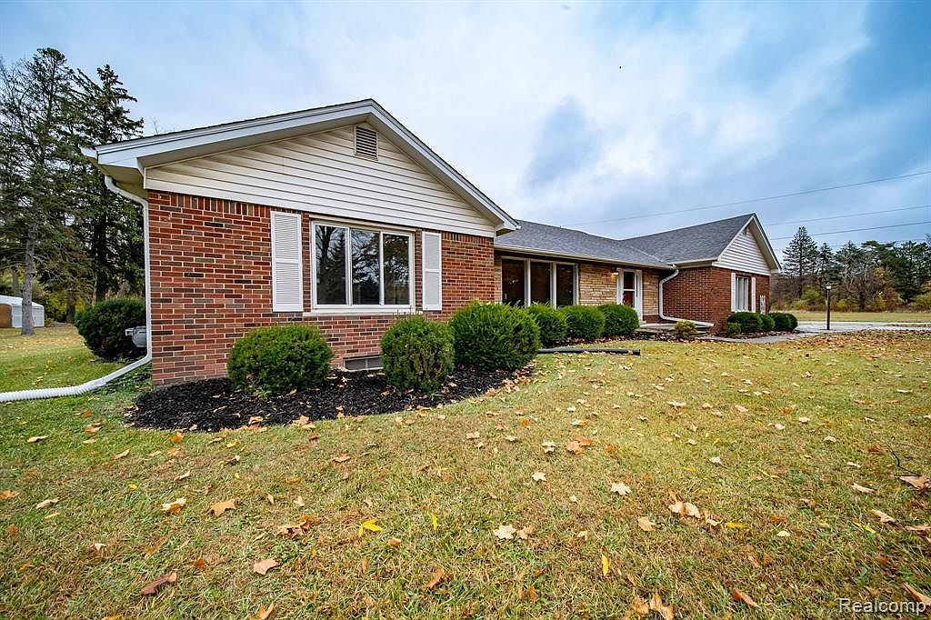 22411-hall-rd-macomb-mi-48042-zillow