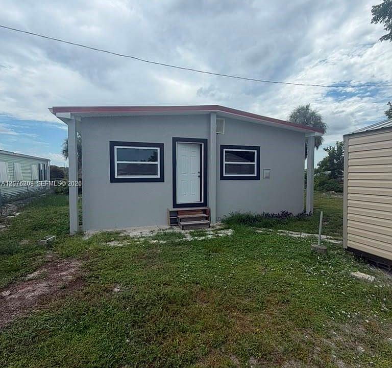 1st image of 402 Frances Cir
