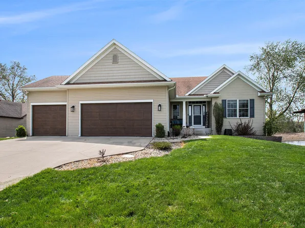 69522 Christiann Creek Dr, Edwardsburg, MI 49112