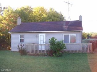 1511 W Cutler Rd, Six Lakes, MI 48886