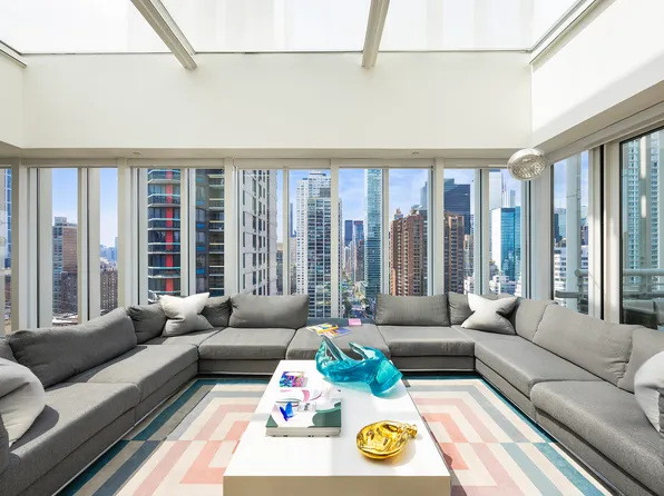 301 East image 2 of 15