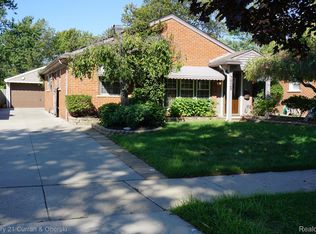 7928 Birch St, Taylor, MI 48180