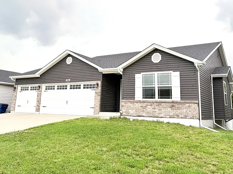 419 Triathlon Dr — Photo 1