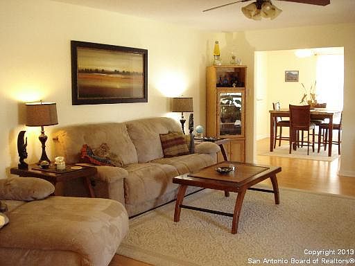 2nd image of 348 AND 364 TWIN ELM DR