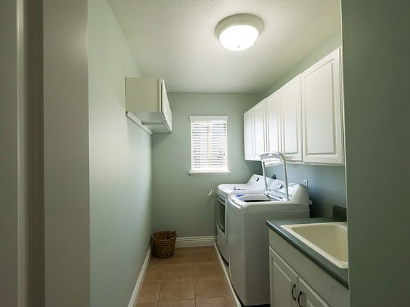4th image of 3019 N 250th St W