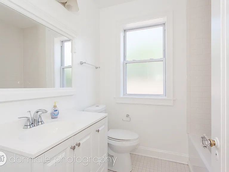 2141 W Arthur Ave #3 — Photo 8