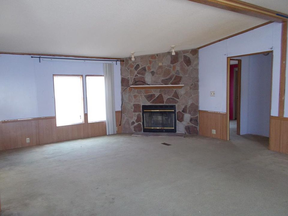 2nd image of 3328 Susan Cir N