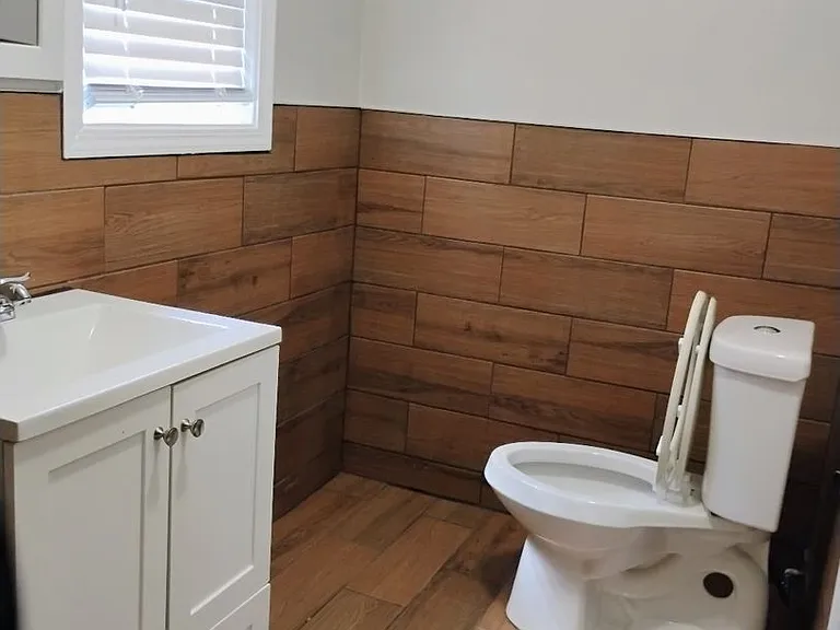 1347 E Trigg Ave — Photo 6
