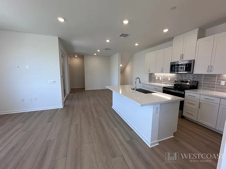 5954 Catskills Ct — Photo 16