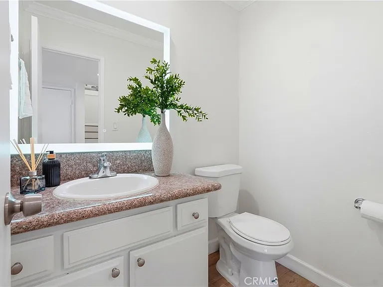 1433 S Beverly Dr — Photo 15