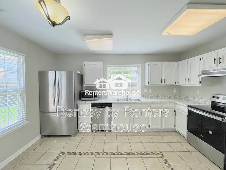 617 Lord Nelson Ct — Photo 12
