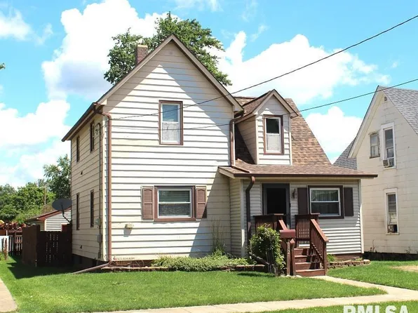 712 E 5th St, Kewanee, IL 61443