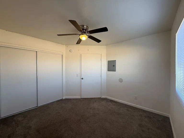 524 E Avenue Q12 #4 — Photo 9