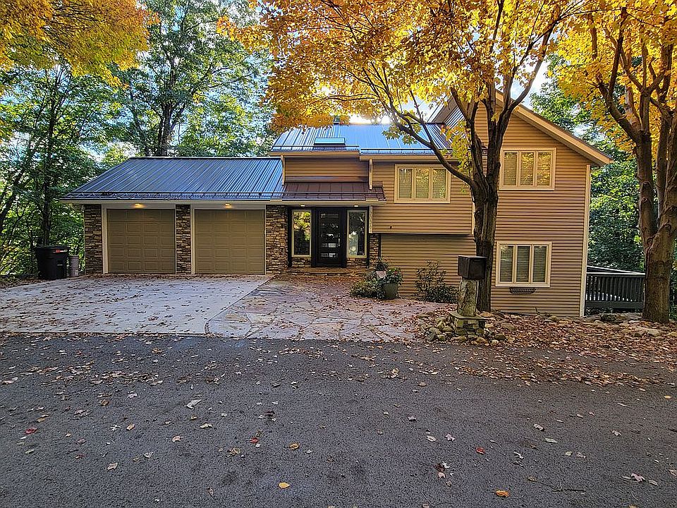 1st image of 2036 Henry Clay Dr