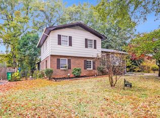 831 White Plains Rd, Charlotte, NC 28213